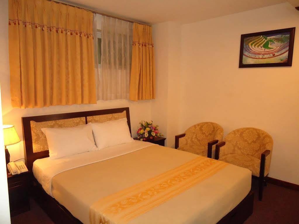 Dong Kinh A Hotel Cidade de Ho Chi Minh Exterior foto