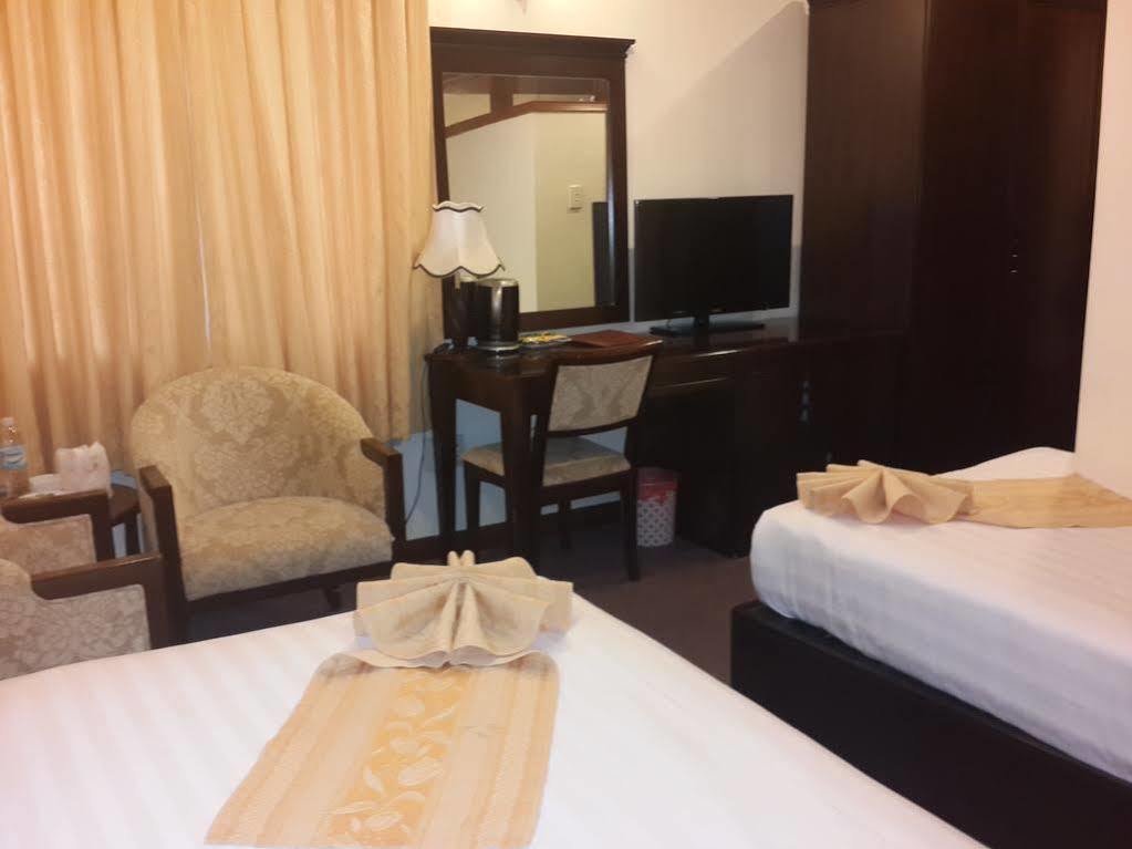 Dong Kinh A Hotel Cidade de Ho Chi Minh Exterior foto