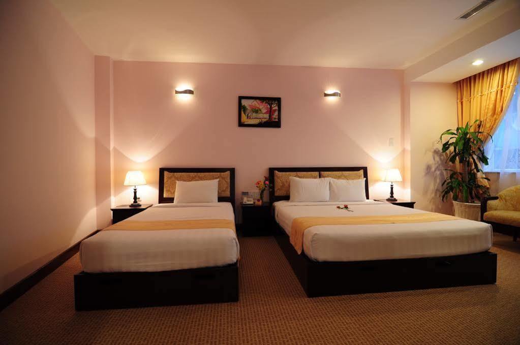 Dong Kinh A Hotel Cidade de Ho Chi Minh Exterior foto