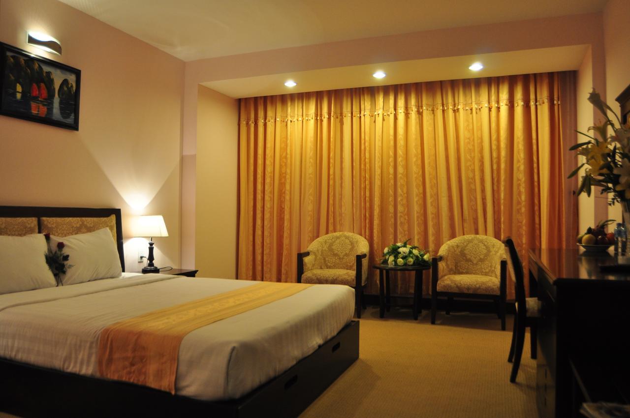 Dong Kinh A Hotel Cidade de Ho Chi Minh Exterior foto